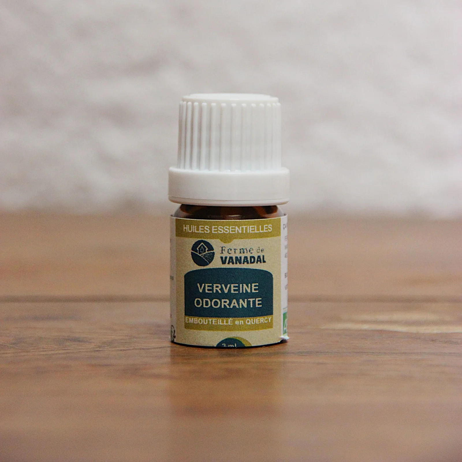 Huile essentielle bio de Verveine odorante